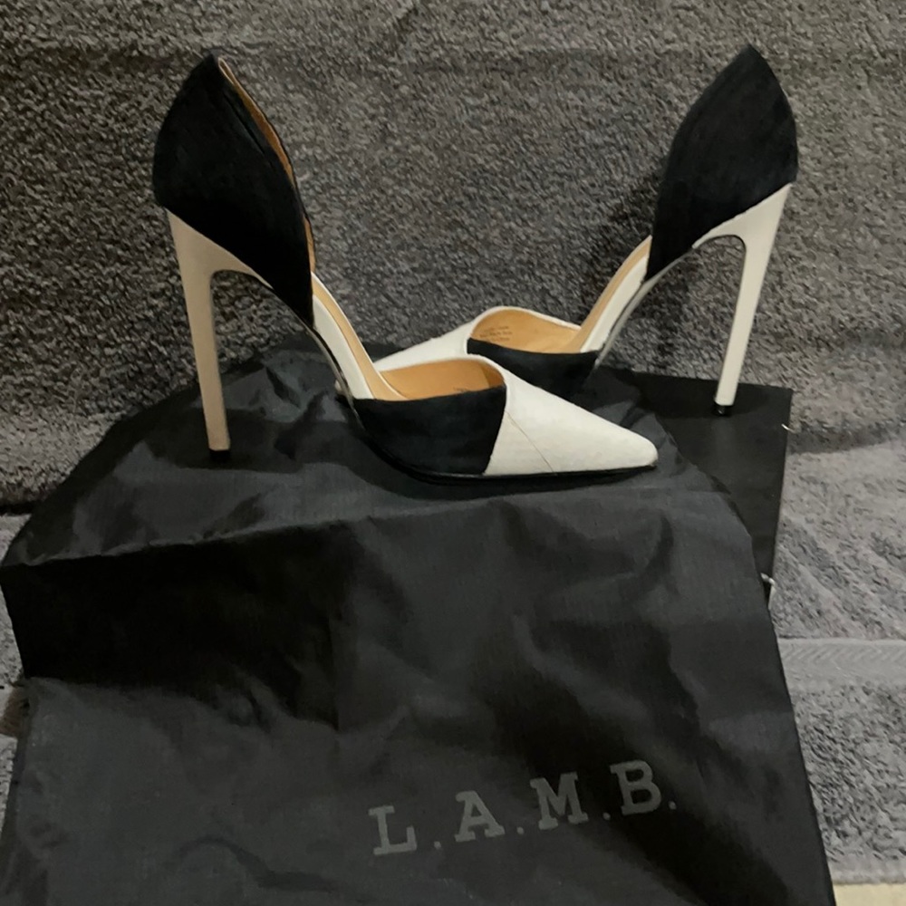 LAMB back and white pump